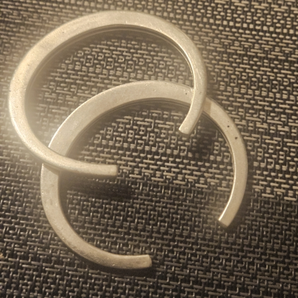 PERFECT PAIR OF STERLING CUFFS!CURVED.STANDS UP ON WRIST.SUBSTANTIAL.VTG.EUC!FAB